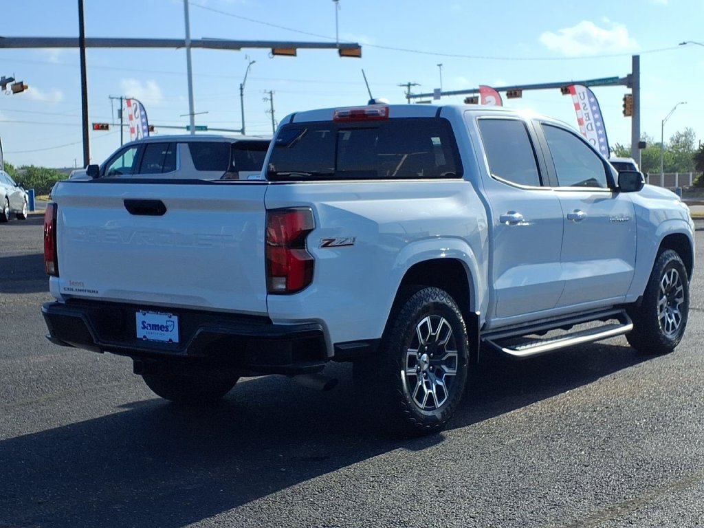 Used 2025 Chevrolet Colorado Z71 AWD/4WD image 7
