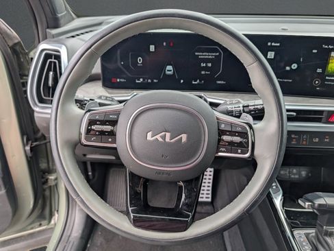Used 2024 Kia Sorento SX Prestige w/ Sage Leather Package image 18