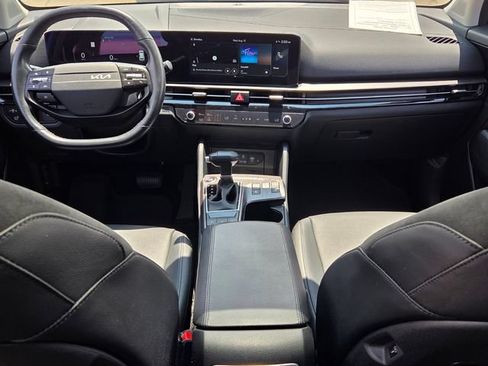 Used 2026 Kia Sportage SX FWD image 9