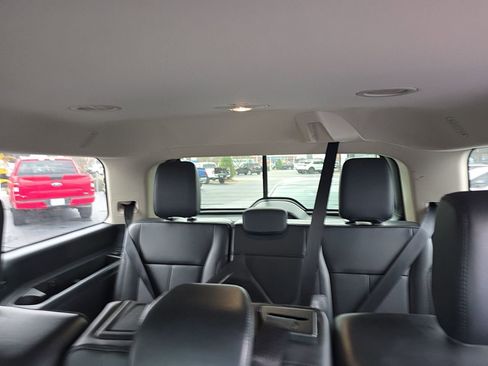 Used 2024 Ford Expedition XLT image 26