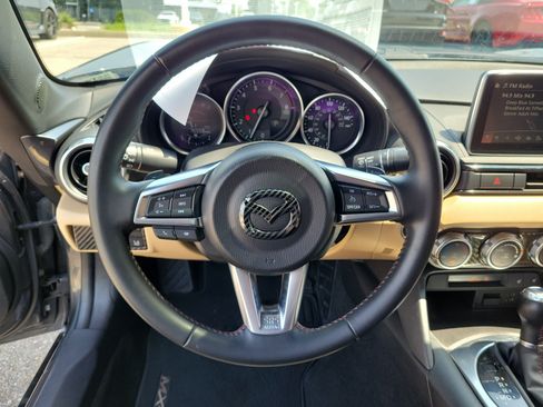 Used 2016 MAZDA MX-5 Miata Grand Touring RWD image 15