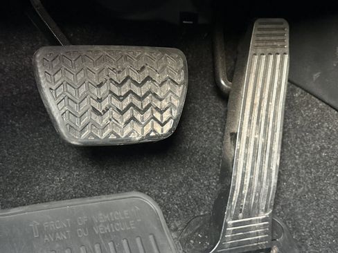 Used 2024 Toyota RAV4 SE image 45