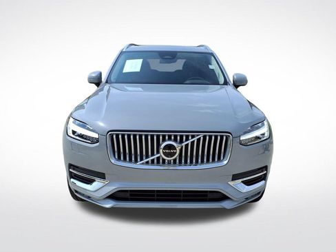 Used 2024 Volvo XC90 B6 Plus AWD/4WD image 2