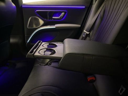 Used 2023 Mercedes-Benz EQS 580 4MATIC Sedan image 70