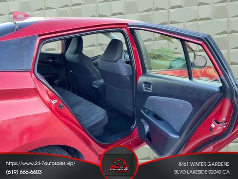 Used 2017 Toyota Prius Two image 20