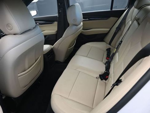 Used 2023 Cadillac CT5 Luxury image 16