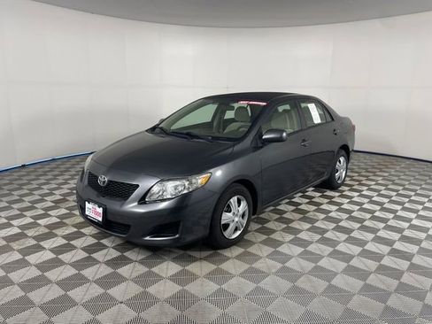 Used 2009 Toyota Corolla LE FWD image 1