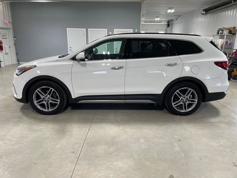 Used 2017 Hyundai Santa Fe Limited w/ Cargo Package AWD/4WD image 3