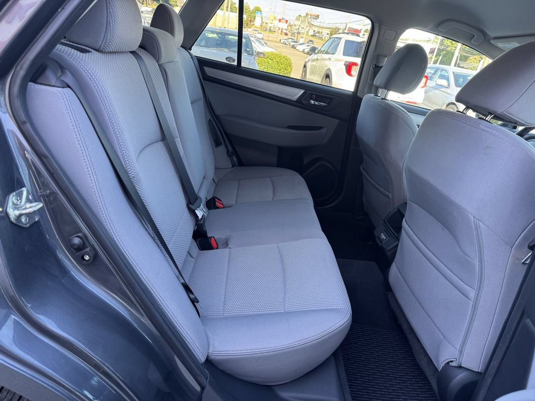 Used 2018 Subaru Outback 2.5i Premium AWD/4WD image 15