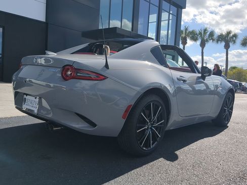 Certified 2024 MAZDA MX-5 Miata RF Grand Touring image 3