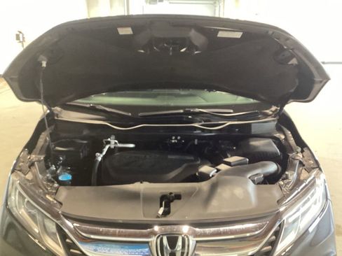 Used 2018 Honda Odyssey EX image 10
