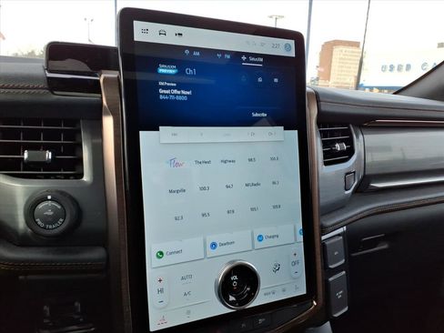 Used 2023 Ford F150 Lightning Lariat w/ Equipment Group 511A High image 21