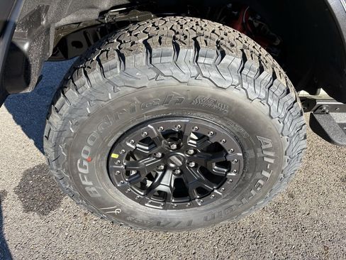 New 2025 Ford Bronco Raptor w/ Interior Carbon Fiber Pack image 17