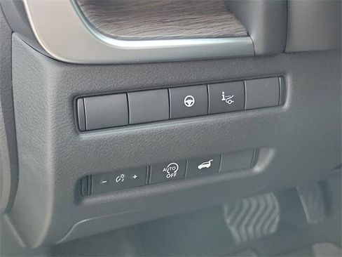 New 2025 Nissan Rogue Platinum w/ Tech Package image 7