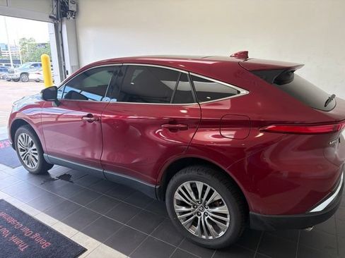 Used 2022 Toyota Venza Limited w/ Advanced Technology Package AWD/4WD image 10