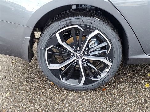 New 2025 Nissan Altima 2.5 SR w/ SR Premium Package image 5