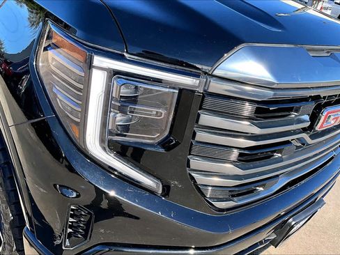 Certified 2022 GMC Sierra 1500 AT4 w/ AT4 Preferred Package image 27