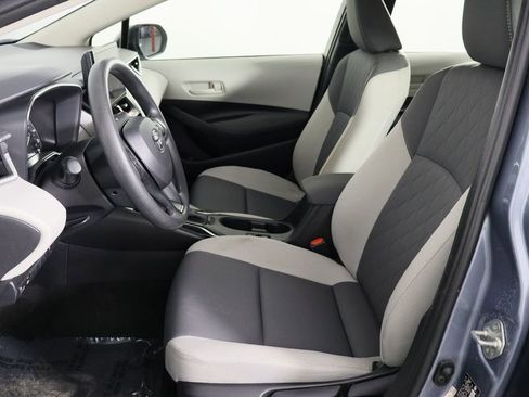 Used 2025 Toyota Corolla LE w/ Convenience Package image 15