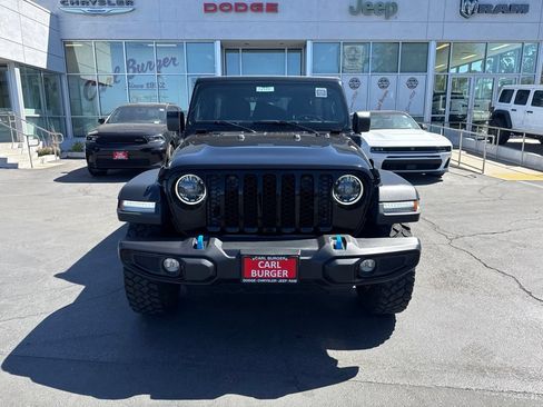 Used 2023 Jeep Wrangler Unlimited AWD/4WD image 2