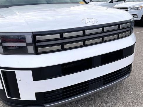 Used 2025 Hyundai Santa Fe SE image 5