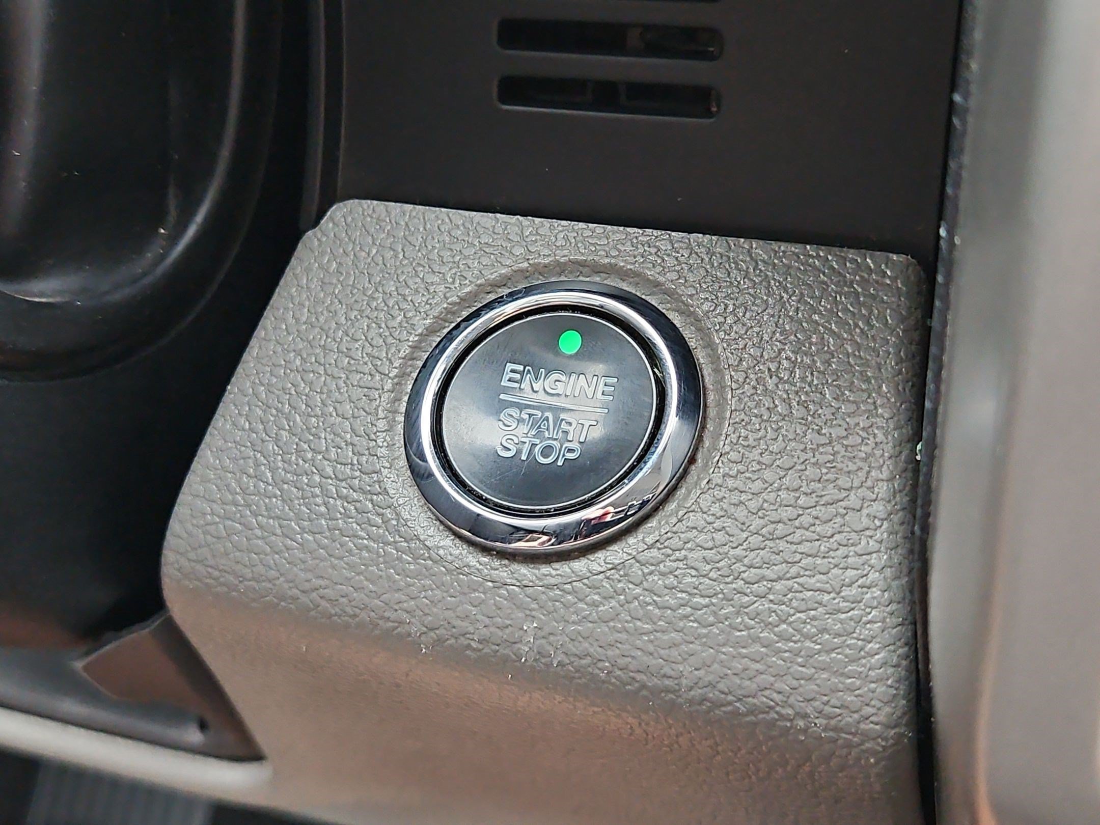 Used 2019 Ford F150 Lariat AWD/4WD image 17