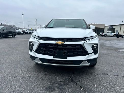 Used 2025 Chevrolet Blazer LT image 9