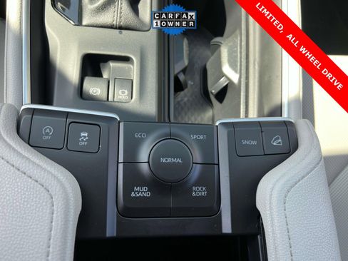 Used 2024 Toyota Grand Highlander Limited image 20