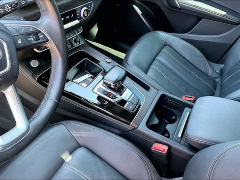 Used 2021 Audi Q5 2.0T Premium Plus w/ Premium Plus Package AWD/4WD image 14