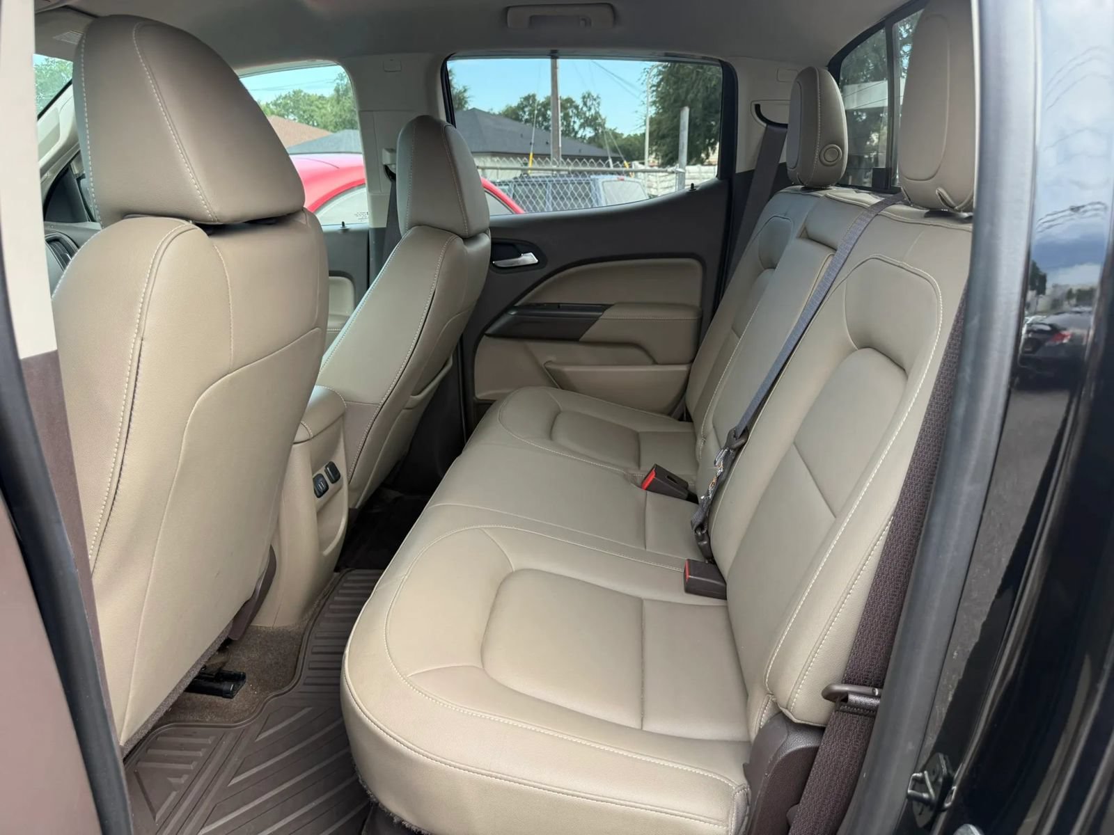 Used 2015 GMC Canyon SLT RWD image 10