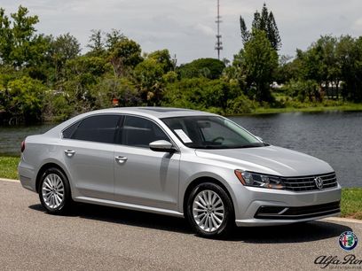 Used 2017 Volkswagen Passat 1.8T SE