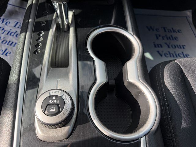 Used 2018 Nissan Pathfinder S AWD/4WD image 17