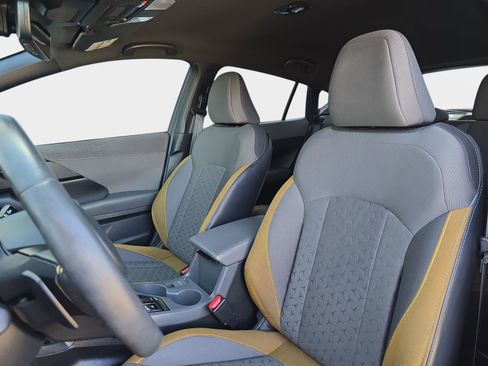 Used 2024 Subaru Crosstrek 2.5i Sport w/ Crosstrek Mirror Package image 17