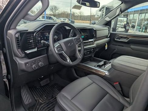 New 2026 Chevrolet Silverado 3500 LT w/ Trail Boss Package image 13