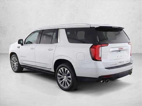Used 2024 GMC Yukon XL Denali RWD image 5