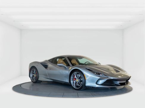 Used 2020 Ferrari F8 Tributo image 7