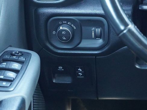 Used 2021 RAM 1500 Big Horn image 30