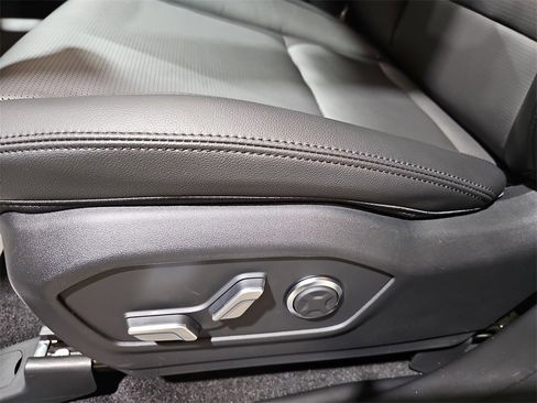 New 2026 Hyundai Santa Fe Limited image 30