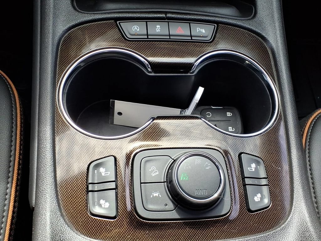 Used 2023 GMC Acadia AT4 AWD/4WD image 11