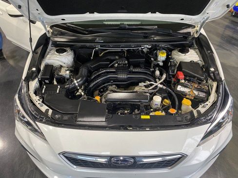 Used 2018 Subaru Impreza 2.0i Premium image 19