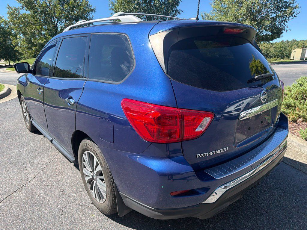 Used 2017 Nissan Pathfinder SL w/ SL Premium Package AWD/4WD image 7