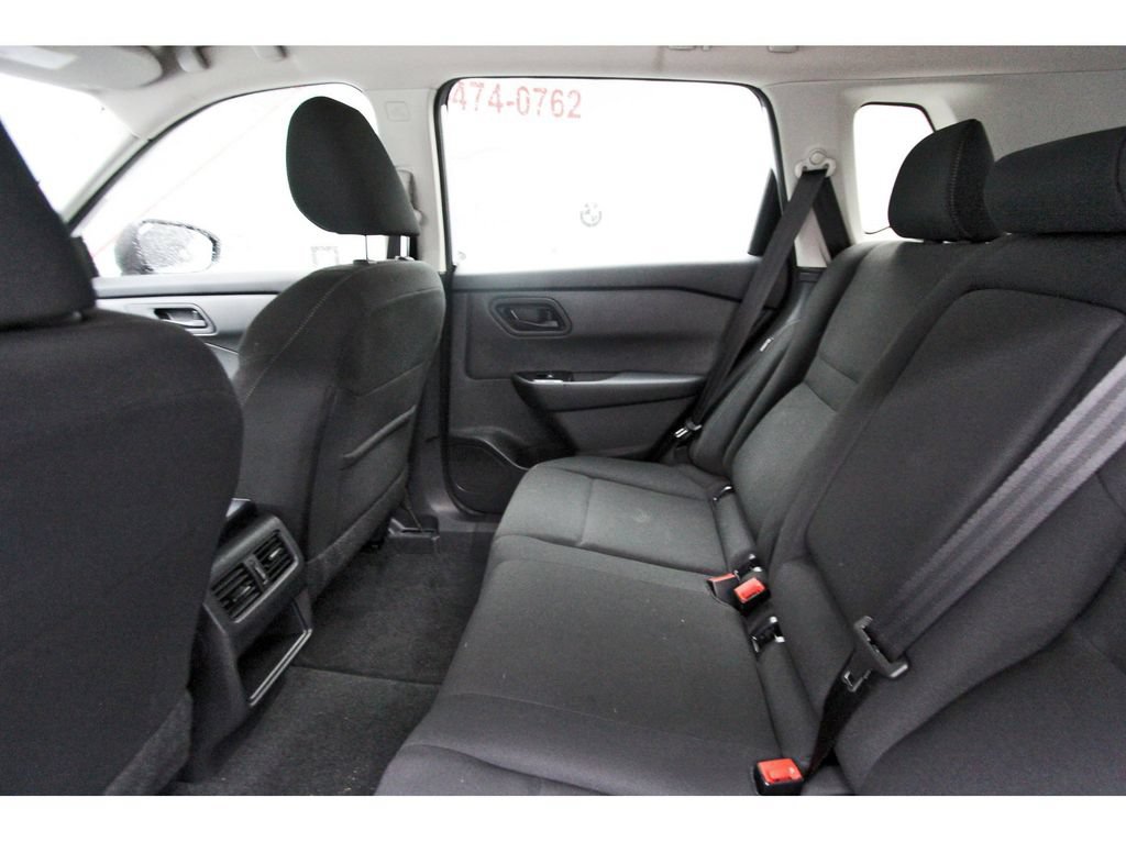 Certified 2025 Nissan Rogue S FWD image 9
