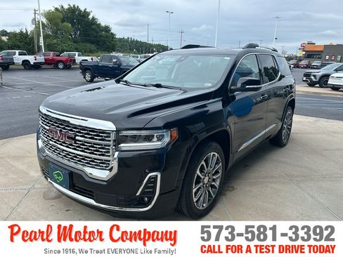 Certified 2022 GMC Acadia Denali w/ Denali Ultimate Package AWD/4WD image 7