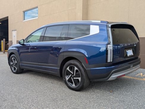 New 2026 Hyundai Ioniq 9 SE image 7