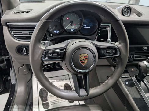 Used 2023 Porsche Macan S image 37