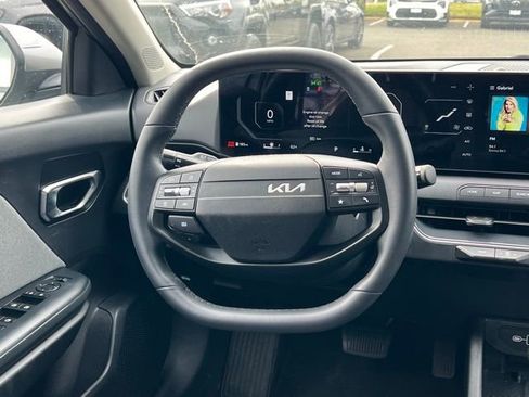 Certified 2025 Kia K4 GT-Line Turbo FWD image 14