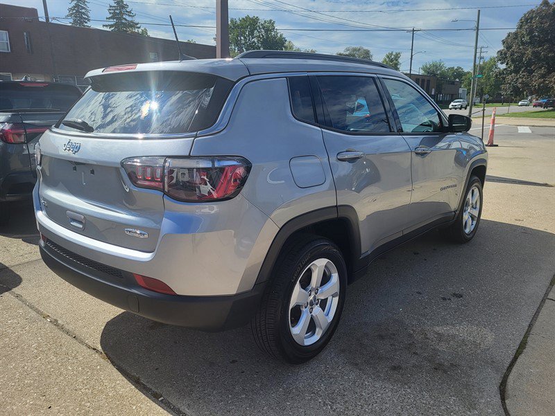 Used 2021 Jeep Compass Latitude AWD/4WD image 6