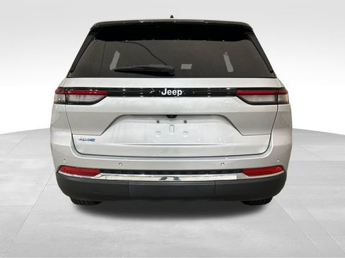 Used 2024 Jeep Grand Cherokee Limited 4xe AWD/4WD image 4