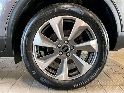 Used 2024 Ford Escape Platinum AWD/4WD image 32