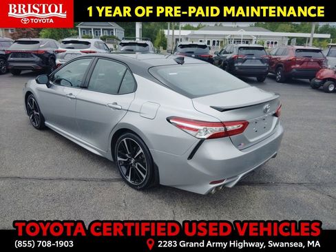 Used 2020 Toyota Camry XSE w/ Navigation Package FWD image 5