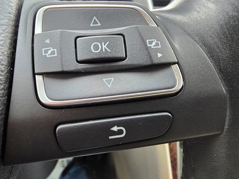 Used 2012 Volkswagen Passat 3.6 SEL Premium image 18